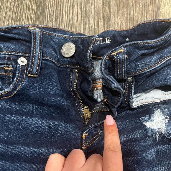 American Eagle Womens Ne(x)t Level Denim Midi Short Distressed Dark Blue Size 0 - Picture 2 of 5